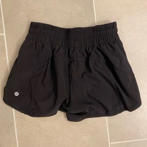 Lululemon Tracker Shorts 4”